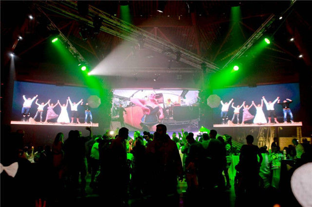 High Refresh Indoor Led Video Screen Rental , P4 Indoor Led Display 18W Max Power