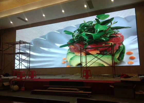 P2 Indoor Full Color Led Display Die Casting Aluminum 640*480mm