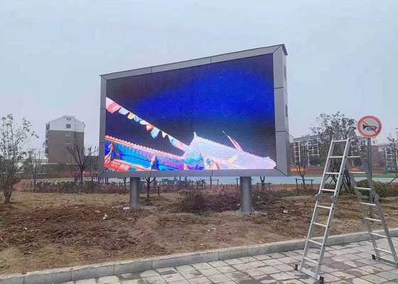 High Brightness 5500nits LED Message Board Waterproof Steel Structure