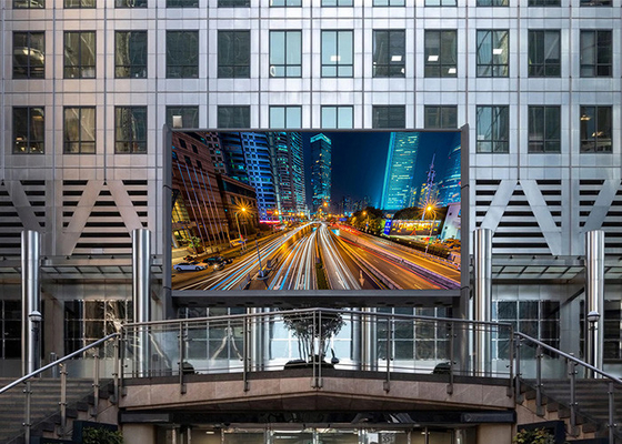 Outdoor LED Digital Signage On the Wall/Pillar 110-240v AC City Street