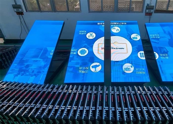 P4 Wall-mounted Outdoor led screen For Advertising Front Flip cabinet Maintain the cabinet Before Rain Proof