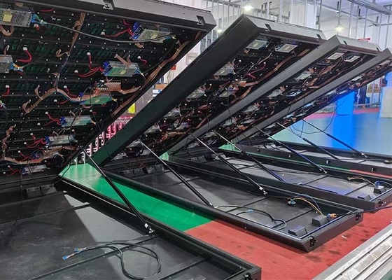 P4 Wall-mounted Outdoor led screen For Advertising Front Flip cabinet Maintain the cabinet Before Rain Proof